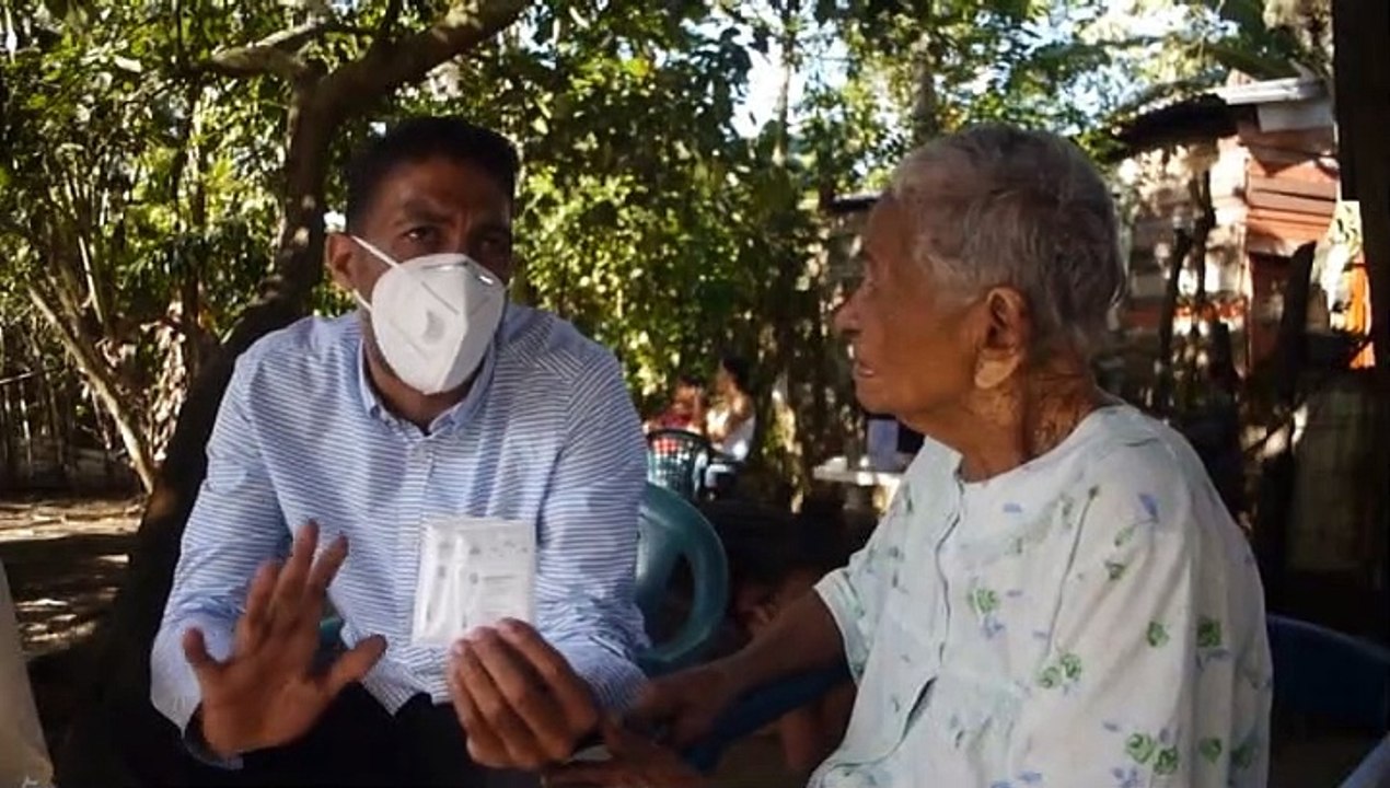 La anciana dominicana más longeva del mundo cumple 121 años y lo celebra bailando y cantando