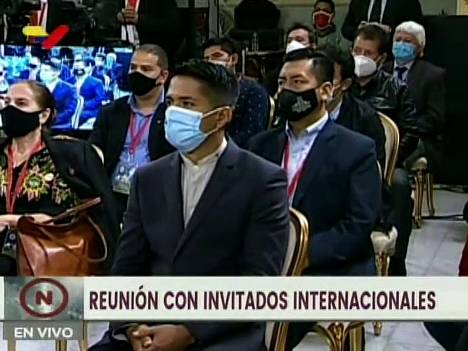 Pdte. Maduro: Yo estoy parado aquí porque afuera hay un pueblo valiente, organizado y consciente