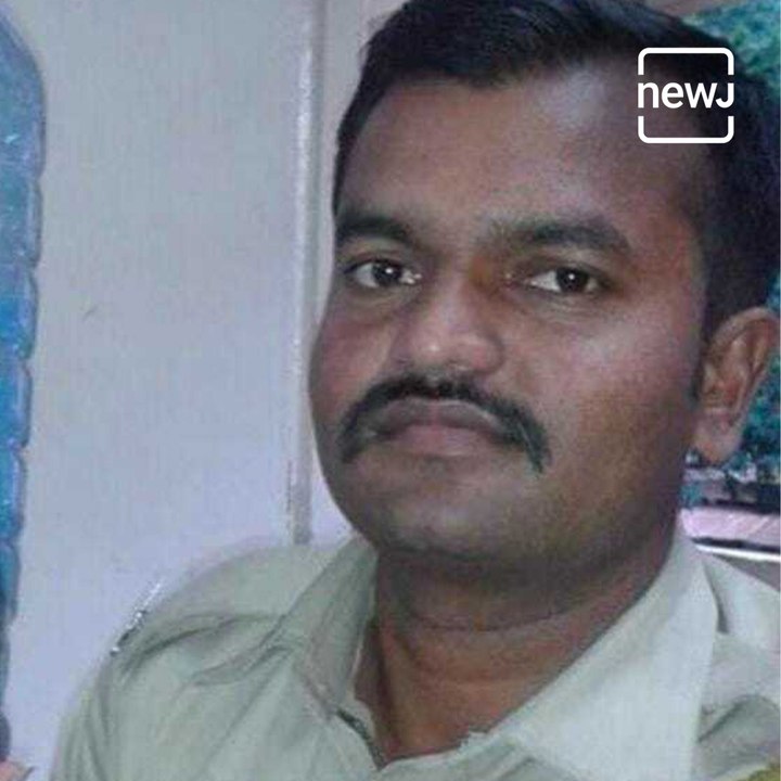 Constable Murlidhar Jadhav Of Mumbai Police Removes 6ft Python In Dharavi