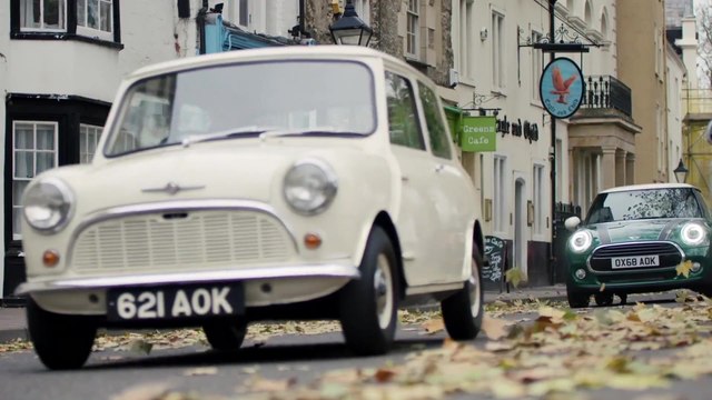 MINI 60 Years Edition and Morris Mini-Minor 1959