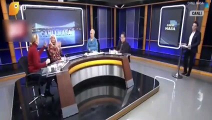 Canlı yayında hareketli anlar! 'Mehdiyim' diyen kadın ortalığı karıştırdı