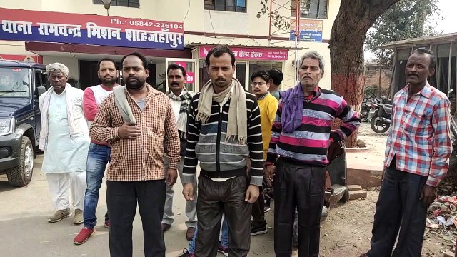 शाहजहांपुर: सिरफिरे युवक ने चाकू से घर में सोए अपने ही मौसा व मौसेरे भाई पर चाकू से जानलेवा हमला