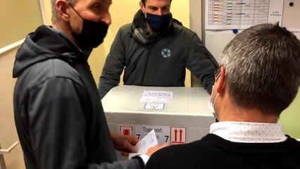 Réception des doses de vaccins contre la Covid-19, à la résidence Ste Anne de Dinant