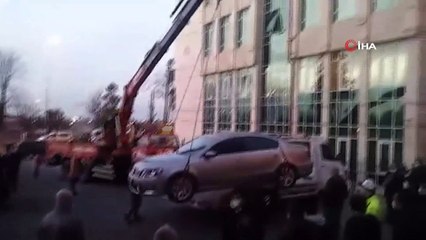 Arhavi Belediyesi makam aracına haciz