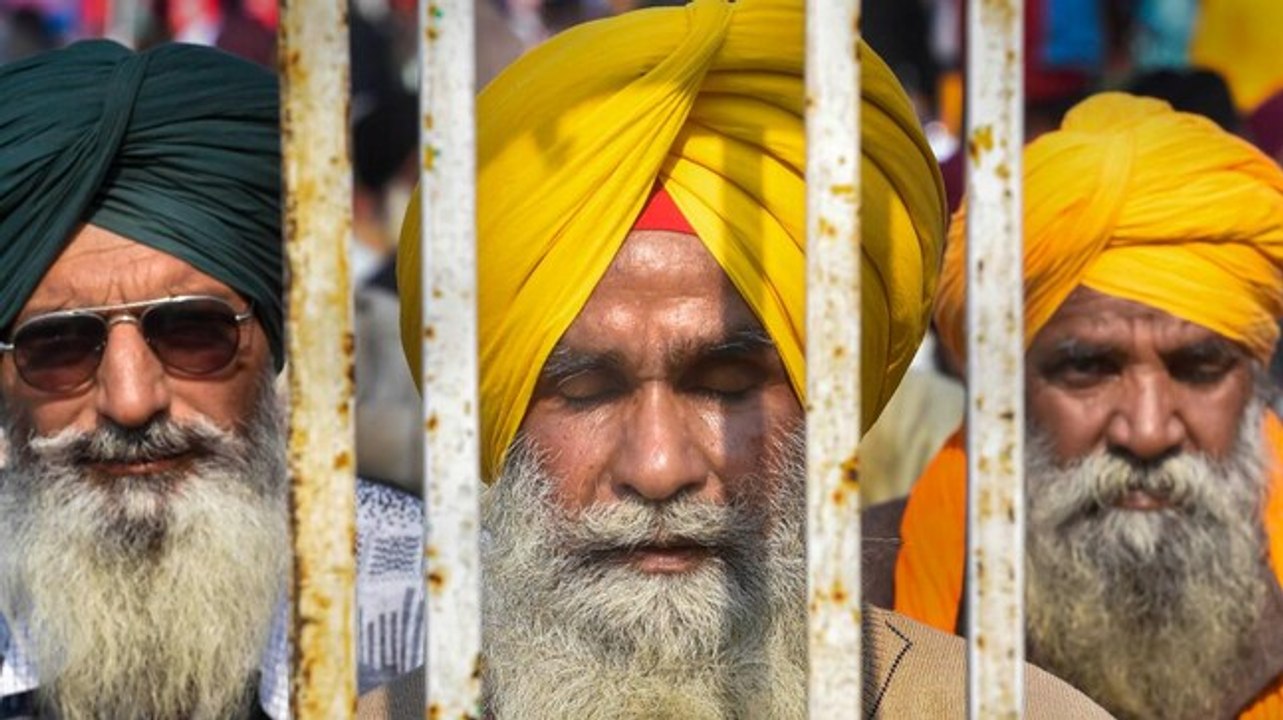 SC expresses concern over farmers' protest, to hear all pleas against new farm laws on Jan 11