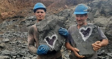 Des mineurs uruguayens découvrent une améthyste en forme de coeur