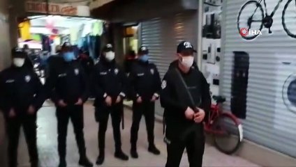 Hatay’da kıraathanede kumar oynayan 11 kişi suçüstü yakalandı