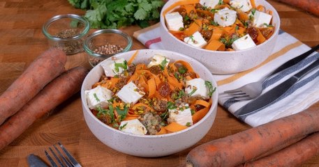 Cette salade detox aux carottes, feta et pistaches sera votre alliée bien-être !