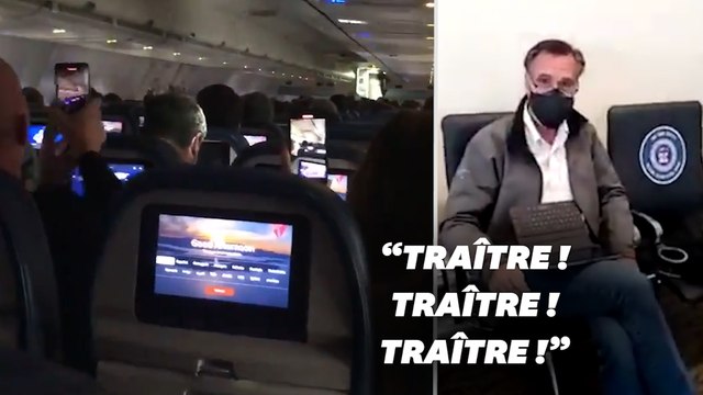 Mitt Romney chahuté par les pro-Trump en avion avant le vote au Congrès