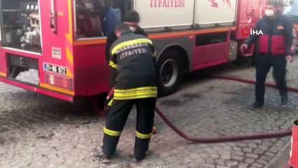 Kazan, söküm sırasında alev aldı iş yeri kullanılamaz hale geldi