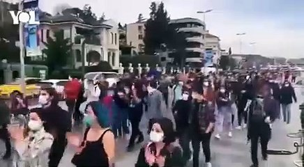 Boğaziçi'ne 'kayyım protestoları' sürüyor; Kadıköy'de toplanmalar başladı