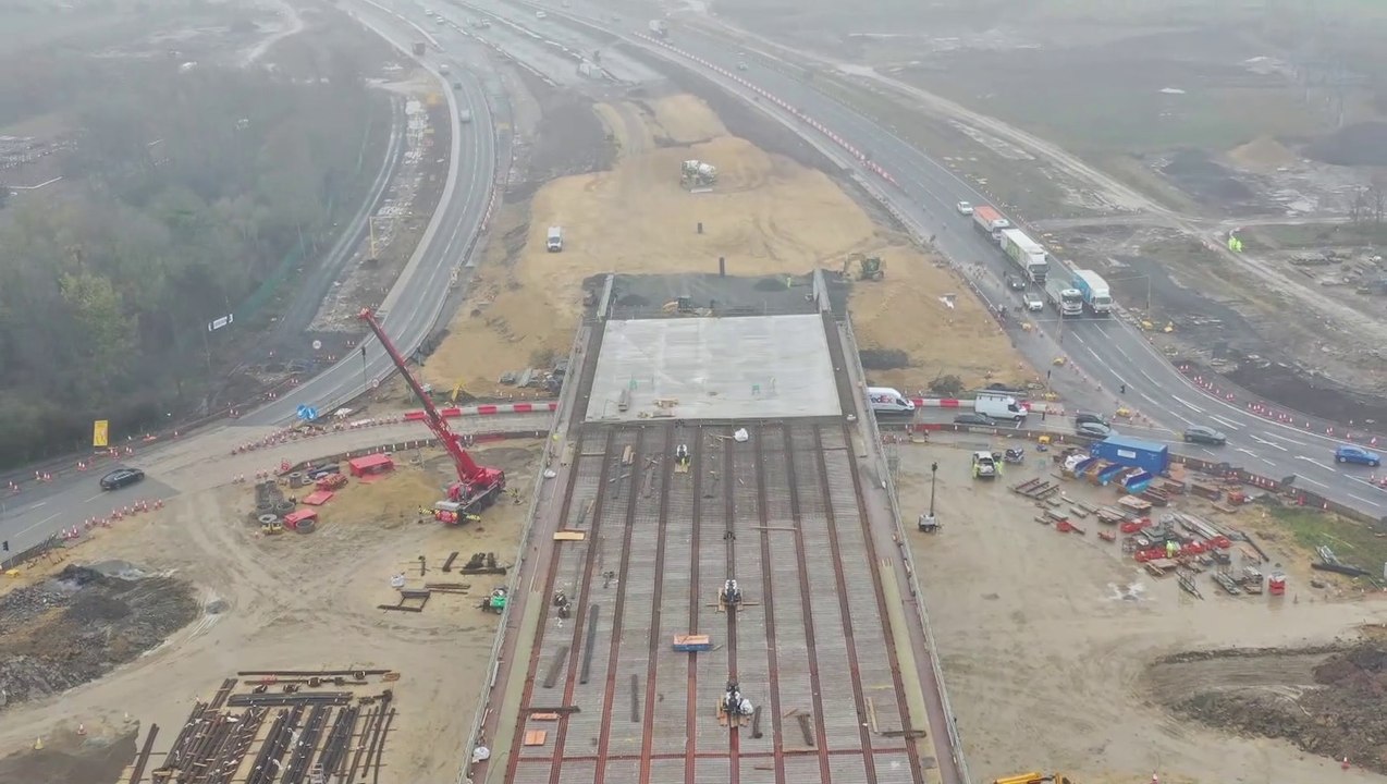 Testos roundabout: building a flyover