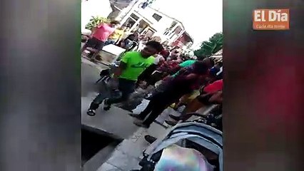 Скачать видео: Mueren dos niños calcinados en San Cristobal