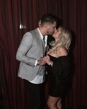 Carla Moreau enceinte de Kevin Guedj ? Cette photo sème le doute