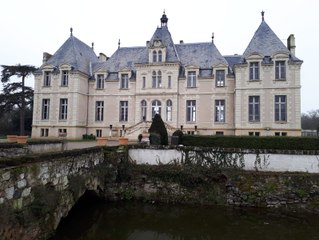 Covid-19 : l'inquiétude des propriétaires du château de Vair