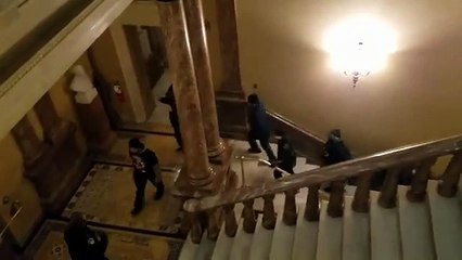 Manifestantes a favor de Trump entraron al Capitolio