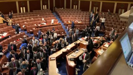 美 당국, 의사당 난입한 시위대 해산..."건물 안전 확보" / YTN