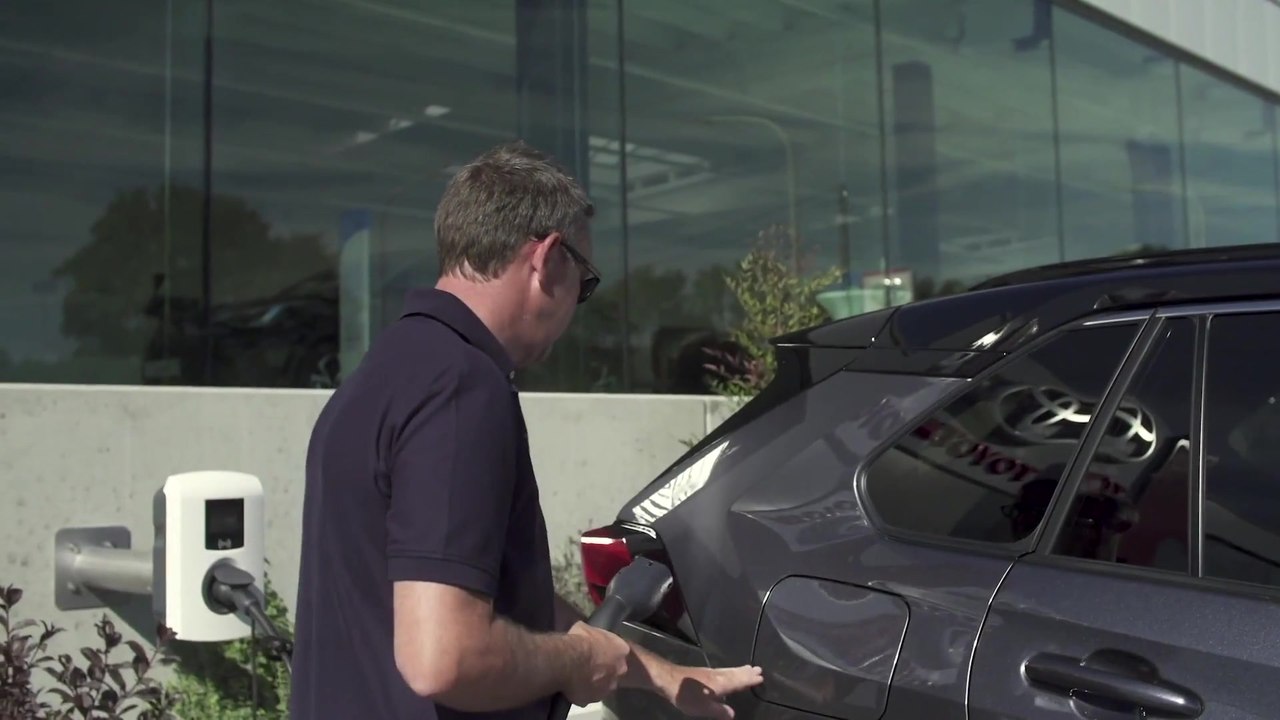 Toyota Plug-in Hybrid - Vollhybrid trifft Elektroauto