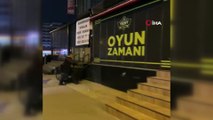 Baskın yiyen “gamer”lar oyunu bırakmadı...Oyun partisine polis baskını kamerada