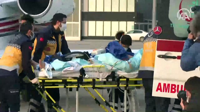 Kosova'daki patlamada ağır yaralanan 4 kişiden 2’si tedavi için Türkiye'ye getirildi