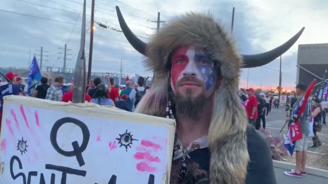 El Lobo de Yellowstone que dice ser el enviado para luchar contra el comunismo en Estados Unidos