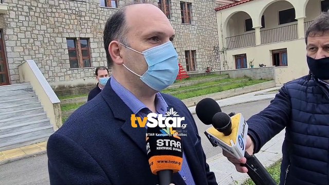 Ο διοικητής και ο υποδιοικητής του νοσοκομείου της Λαμίας για τον εμβολιασμό