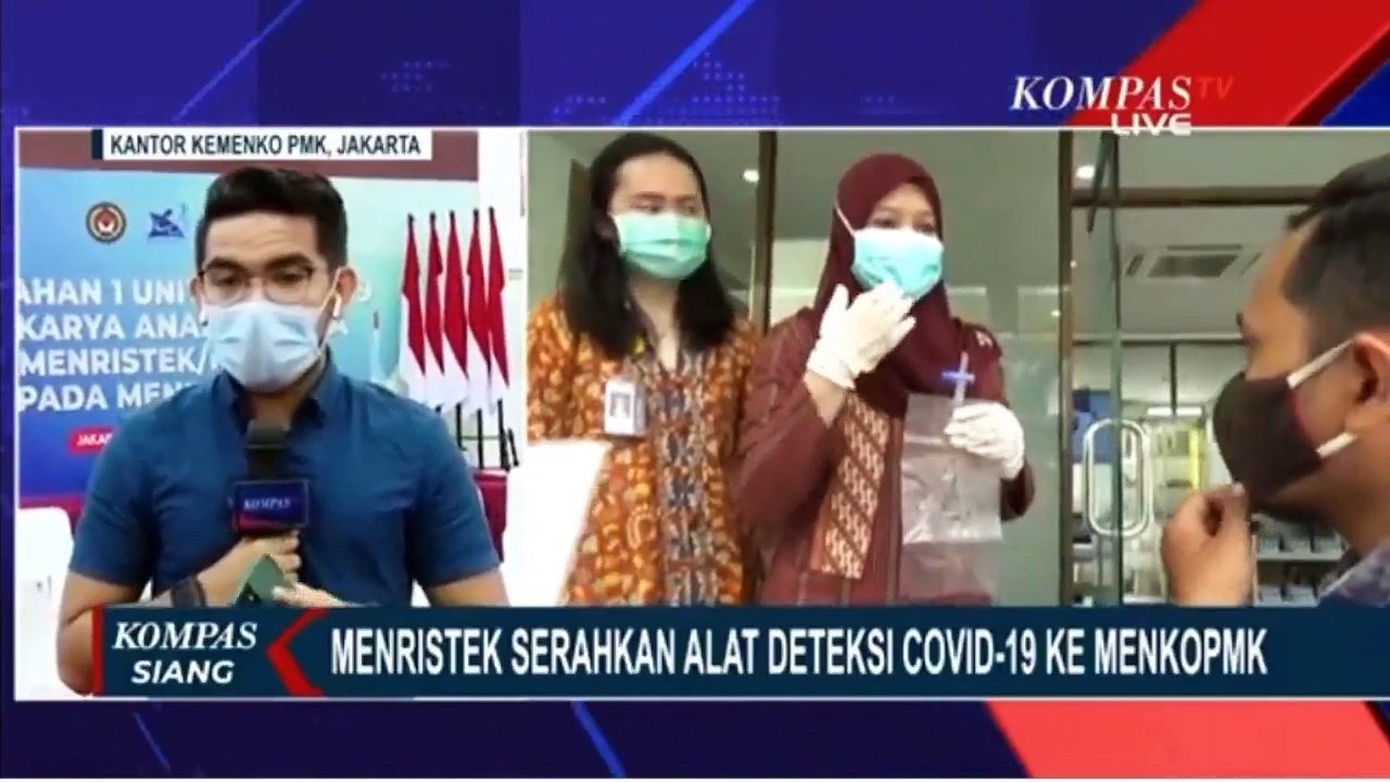 Menristek Serahkan Alat Pendeteksi Covid-19 GeNose C19 Buatan UGM ke Menko PMK