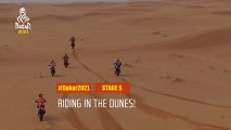 #DAKAR2021 - Étape 5 / Stage 5 - Riding in the dunes with the crew...
