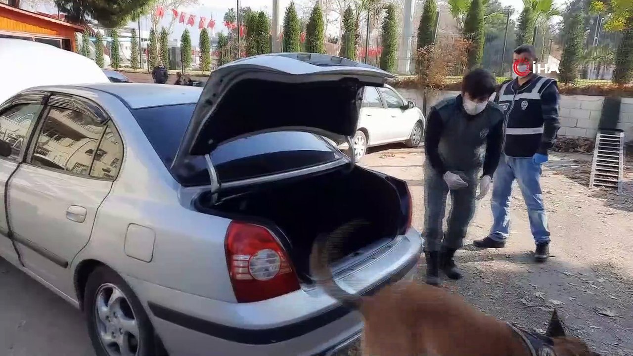 Uygulama noktasında durdurulan araçta 31 kilo toz esrar ele geçirildi