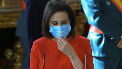 Robles: "Nadie tiene derecho a perjudicar el prestigio que tienen nuestros Ejércitos"