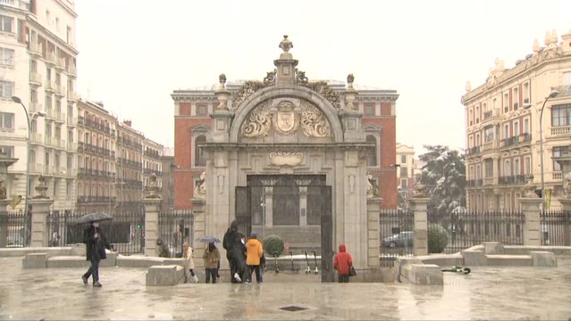 'Filomena' tiñe de blanco el parque de El Retiro