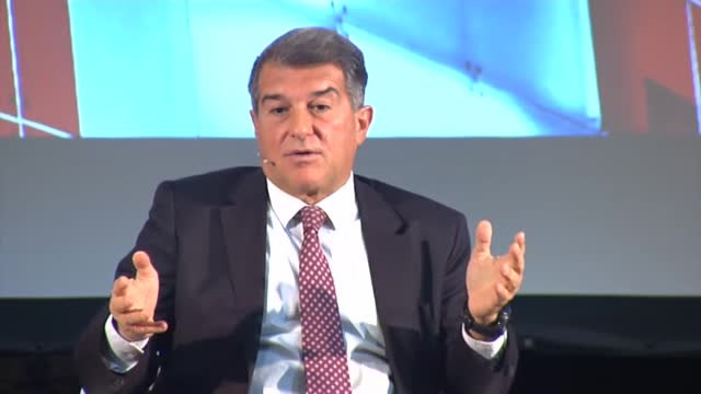 Laporta aprovechará la pancarta de los alrededores del Bernabéu para fines solidarios