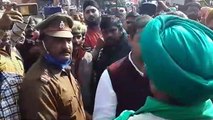 किसान रैली के दौरान पुलिस ने किसानों से की अभद्रता