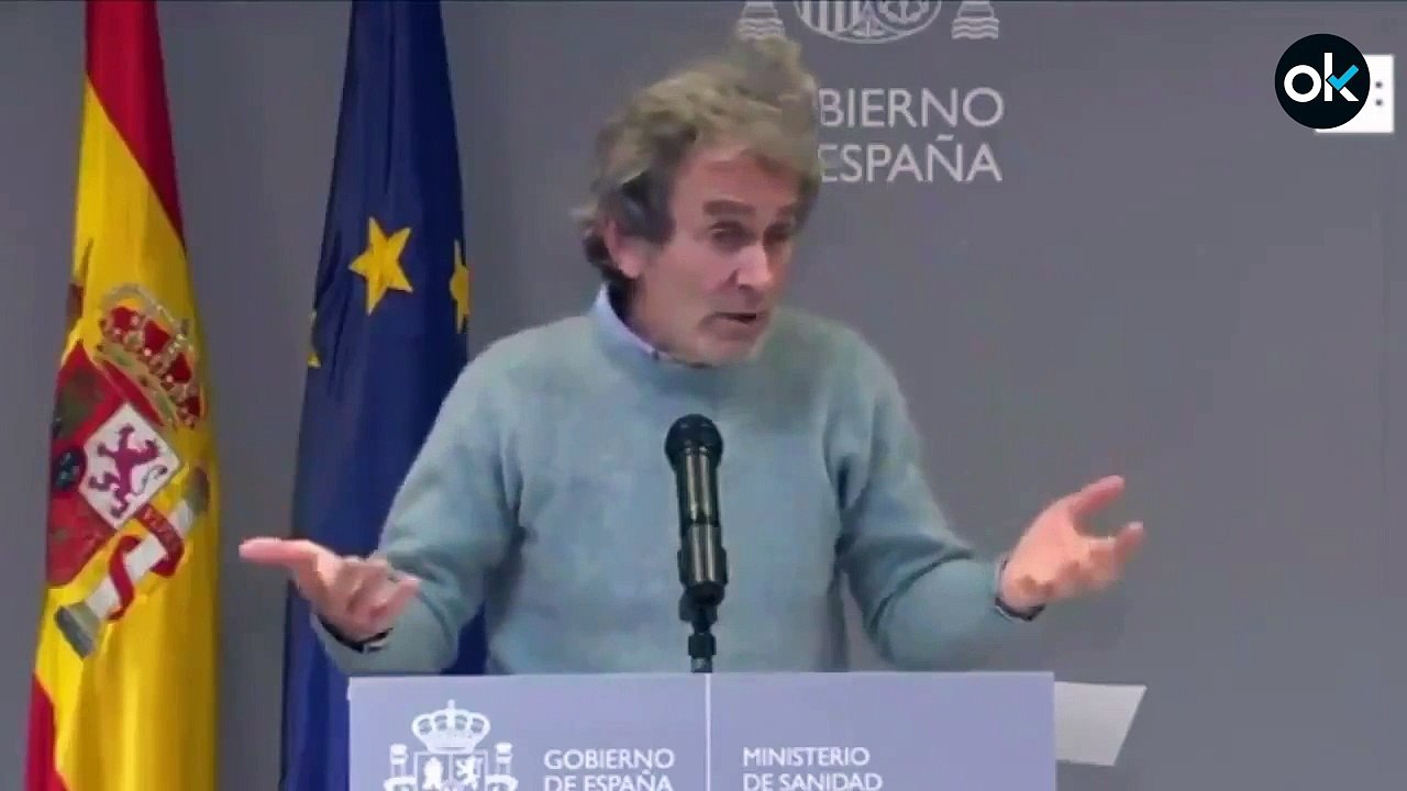 Vox retrata a Simón con su buceo y viajes en globo tras culpar a los españoles del Covid