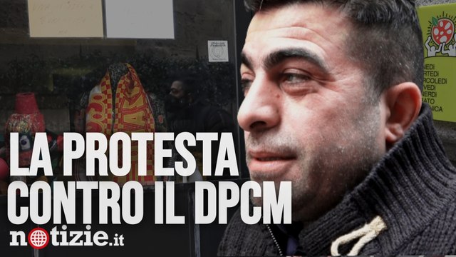 Io apro , protesta dei ristoratori di Milano contro dpcm: il pizzaiolo Pometto Siamo dimenticati