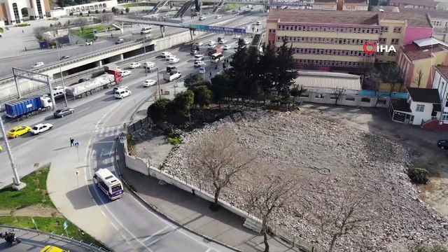 Silivri depreminde yıkılan Avcılar Hacı Tükenmez Camii bir türlü yapılamadı