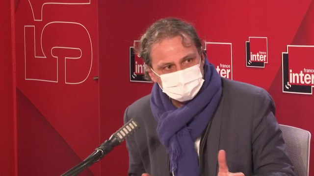 Pierre-Henri Tavoillot : On était convaincus qu'Internet était un pilier de la démocratie et qu'Internet allait régénérer la démocratie. En l'espace de six ans, nous avons tous pris conscience du fait qu'il peut y avoir des déstabilisations.