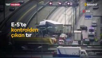 İstanbul'da tır metrobüs bariyerlerine çarptı