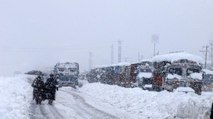 WEATHER: Heavy snowfall in Kashmir, normal life disturbed