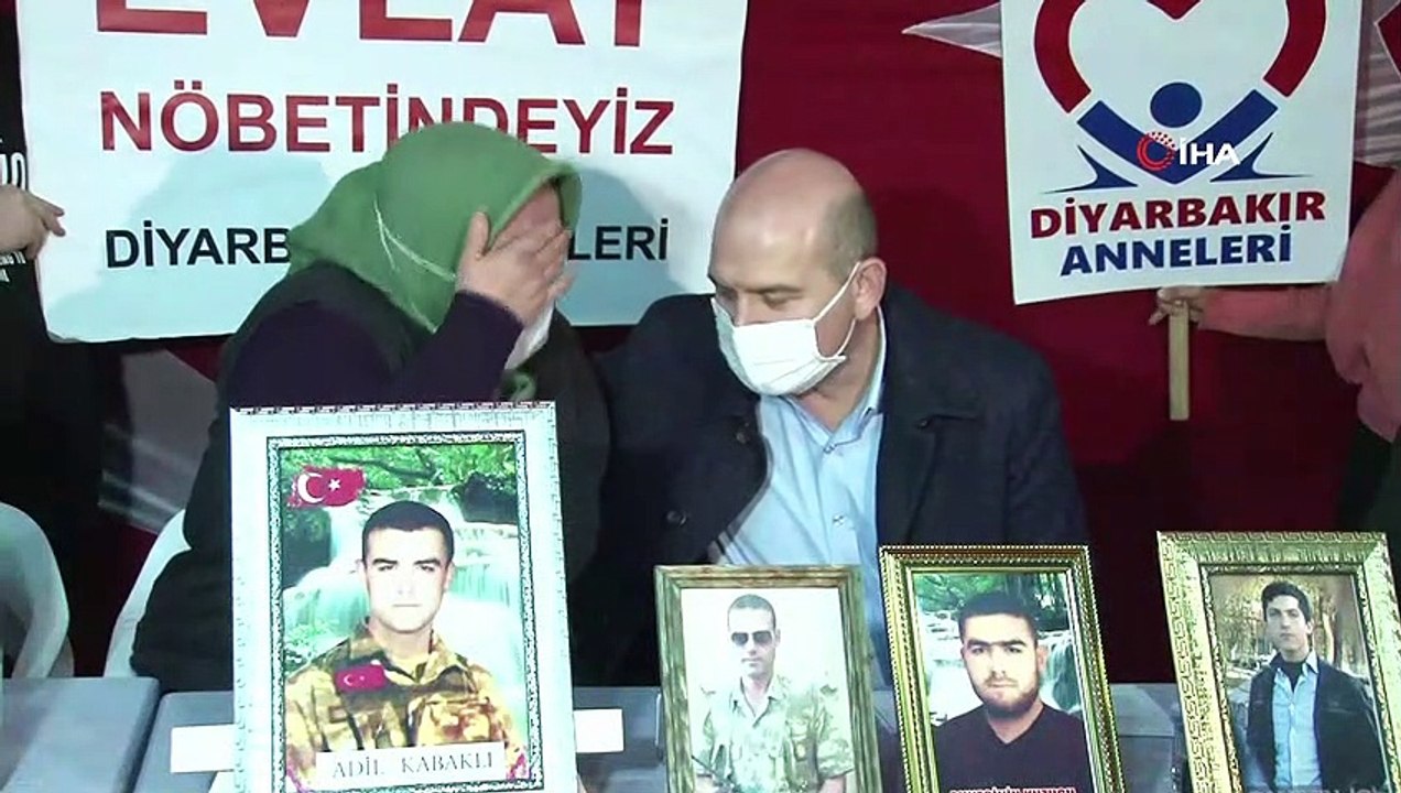 Bakan Soylu'nun ziyareti sırasında ağlayan anne yaşadıklarını anlattı
