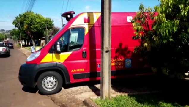 Idoso de 70 anos é socorrido pelo Siate com suspeita de fratura no fêmur
