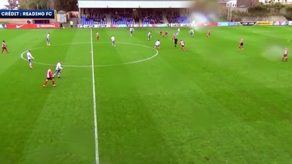 La jolie reprise d'Omar Richards avec les U23 de Reading