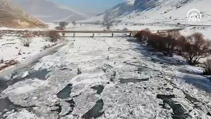 Murat Nehri buz tuttu