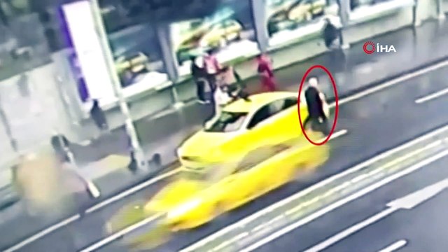 Şişli'de taksi kiralayıp araca binen turistleri ‘yankesicilik’ yöntemiyle dolandıran şüpheli yakalandı