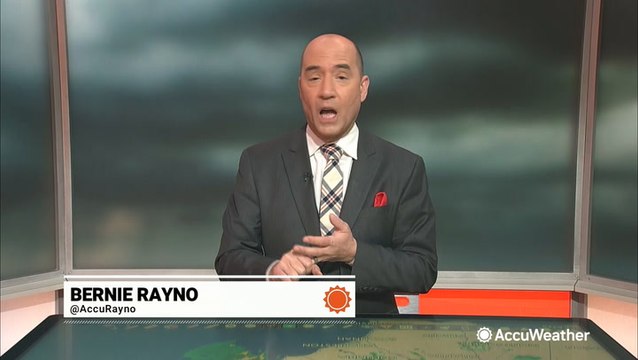 Winter storm dumps snow in Southeast US