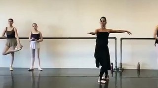 バレエ ballet 男性より凄い女性ダンサー　trop étonnant
