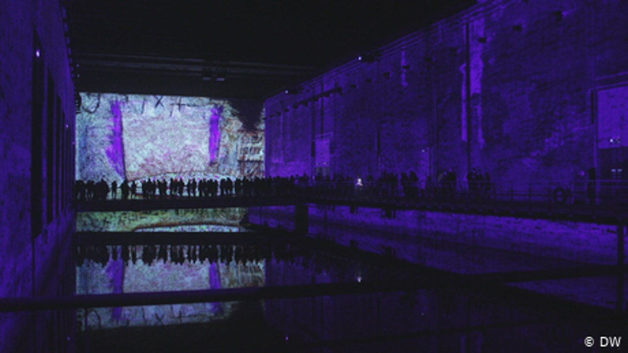 'Bassins de Lumières' -  ein Rausch aus Licht und Farbe