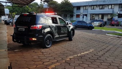 Dupla é detida pelo Pelotão de Choque com 8 pedras de crack e quantia em dinheiro no Alto Alegre