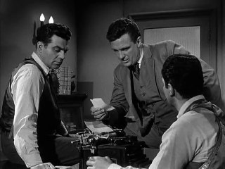 Los Intocables -2x22- Murder Under Glass (Muerte bajo el cristal)