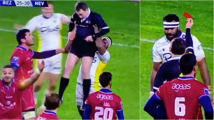 Josaia Raisuqe prend un carton rouge pour avoir soulevé l'arbitre